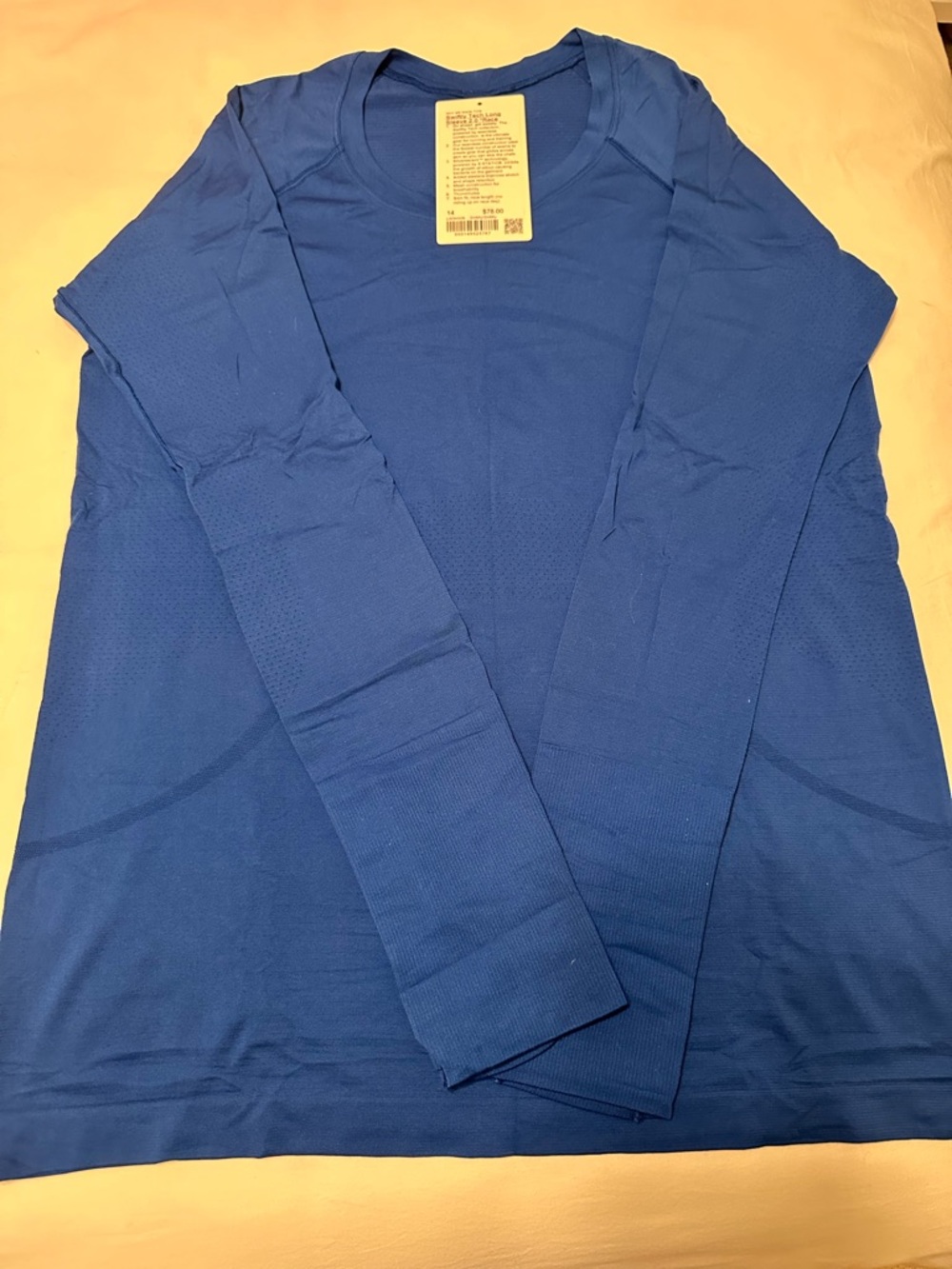 Lululemon Swiftly Tech Long Sleeve 14
